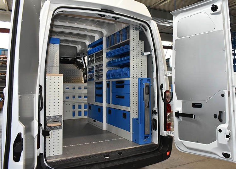 Opel Movano con equipamiento Syncro Ultra y mordaza plegable sin soporte México y Chile