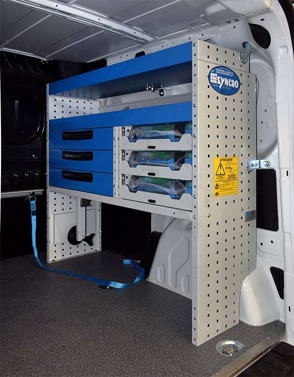 Doblo con pared equipada con sistema de sujeción de carga Syncro México y Chile