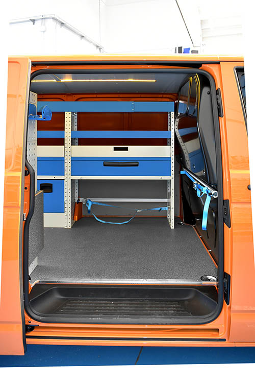 Transporter con sistemas de sujeción de carga Syncro México y Chile