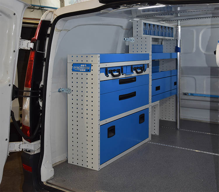 Equipamiento con barras sujetacargas Syncro México y Chile