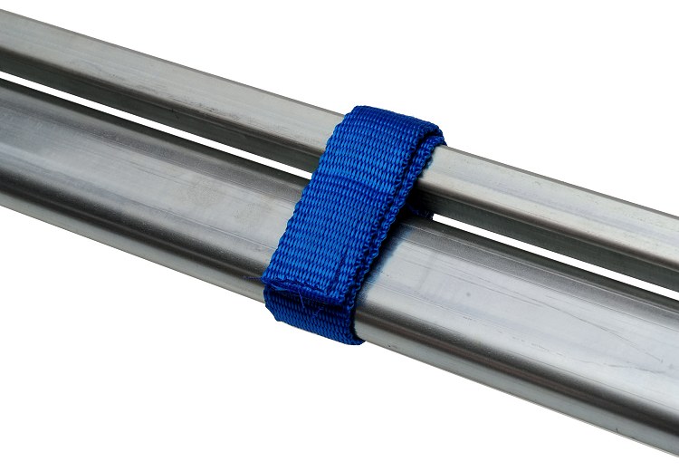 Detalle de la correa con velcro de la barra con sujetadores Syncro México y Chile