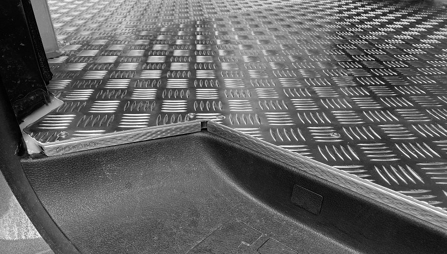 Bordes de acero inoxidable para plataforma acoplada Syncro México y Chile