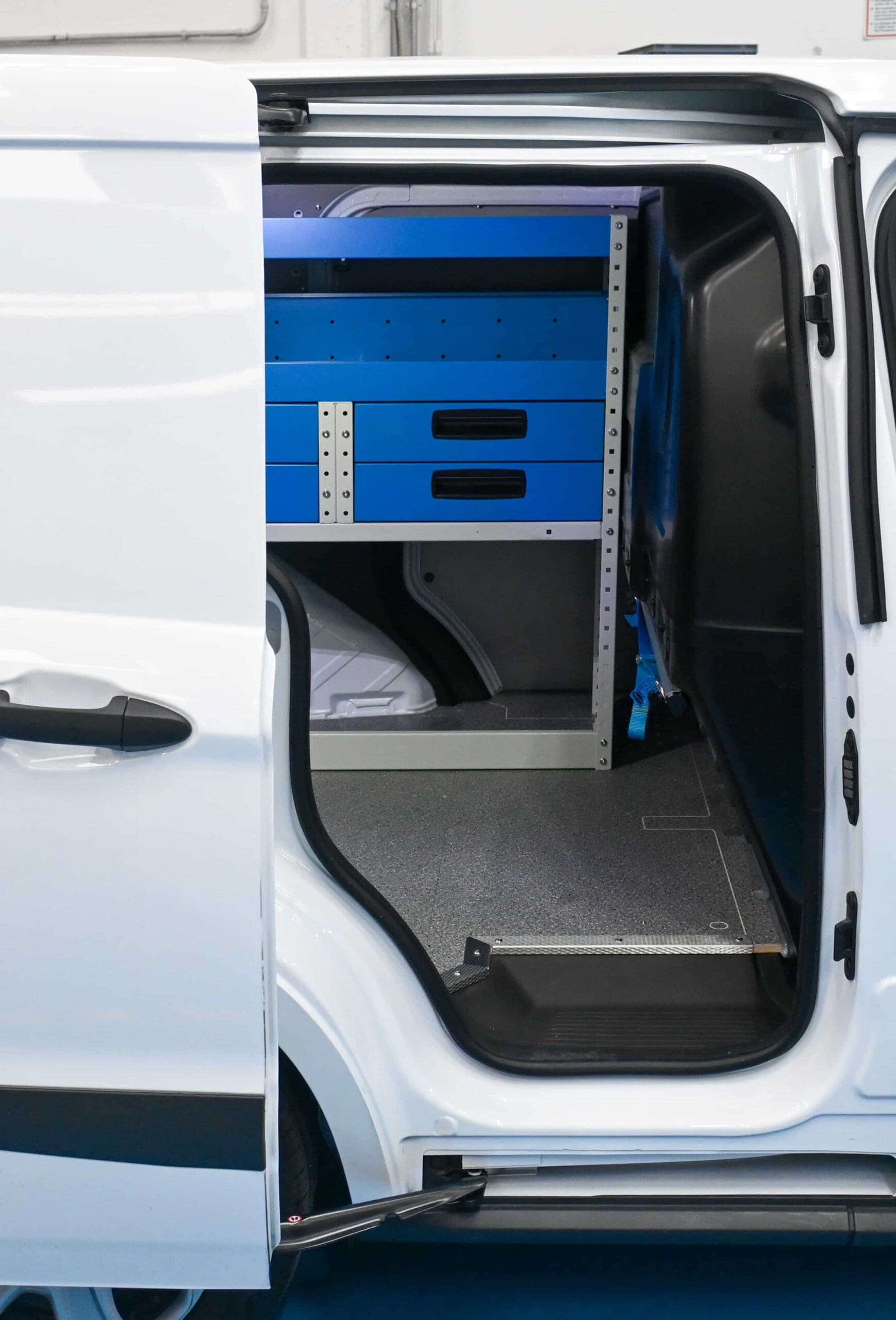 Courier con cajones Syncro México y Chile